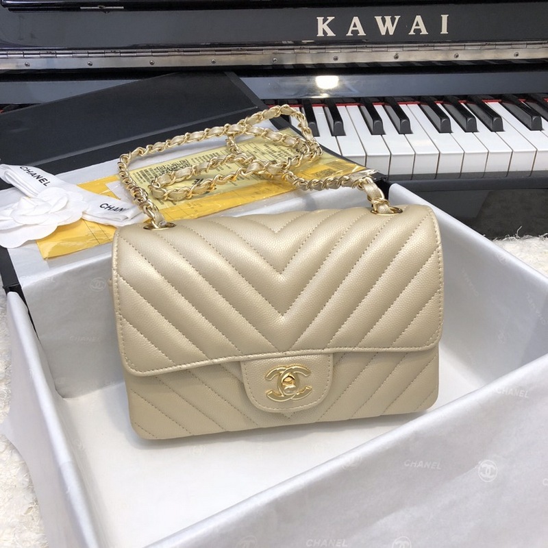 Chanel Handbags 726